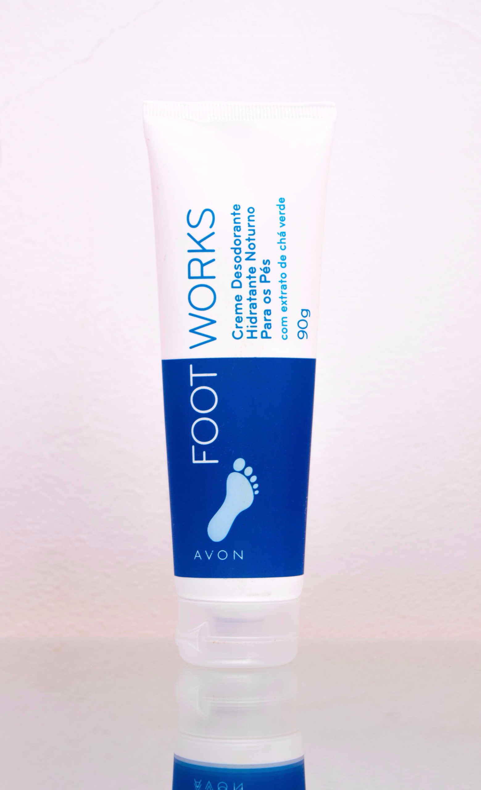 Uso: Hidratante Noturno para os Pés da linha Foot Works – Avon
