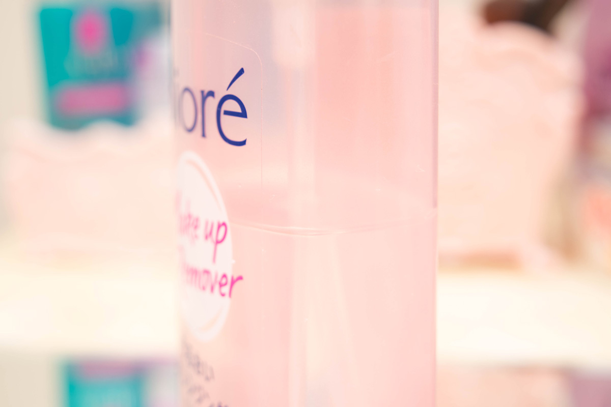 Resenha Demaquilante Moisture Cleansing Serum da Bioré